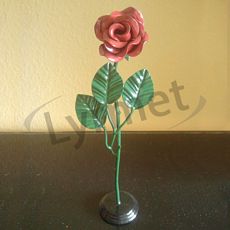 Róża wys. 40cm szer. ok. 13cm waga 1kg